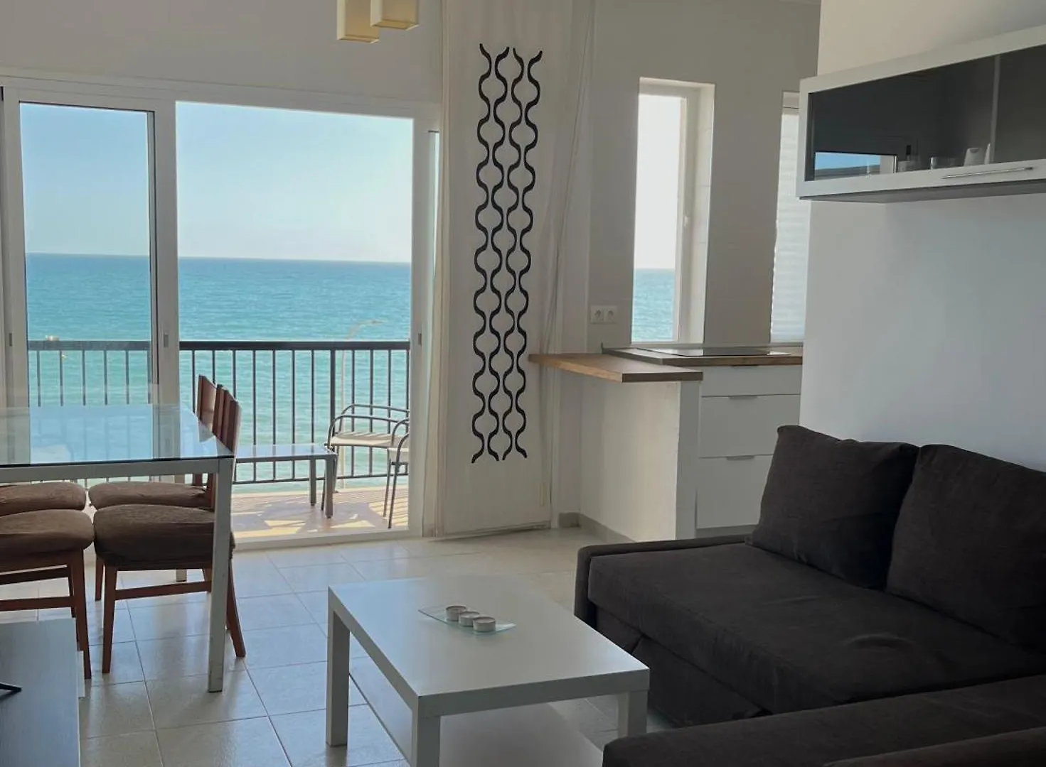 Sea View Apartment / A Primera Linea De Playa Malaga